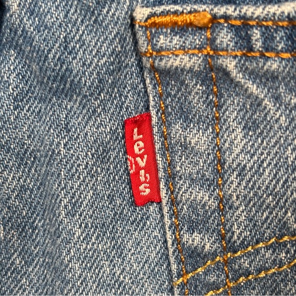 Levi's 501 Button Fly Cut Off Denim Jean Shorts Women’s Size 31 Blue Distressed - Picture 12 of 14